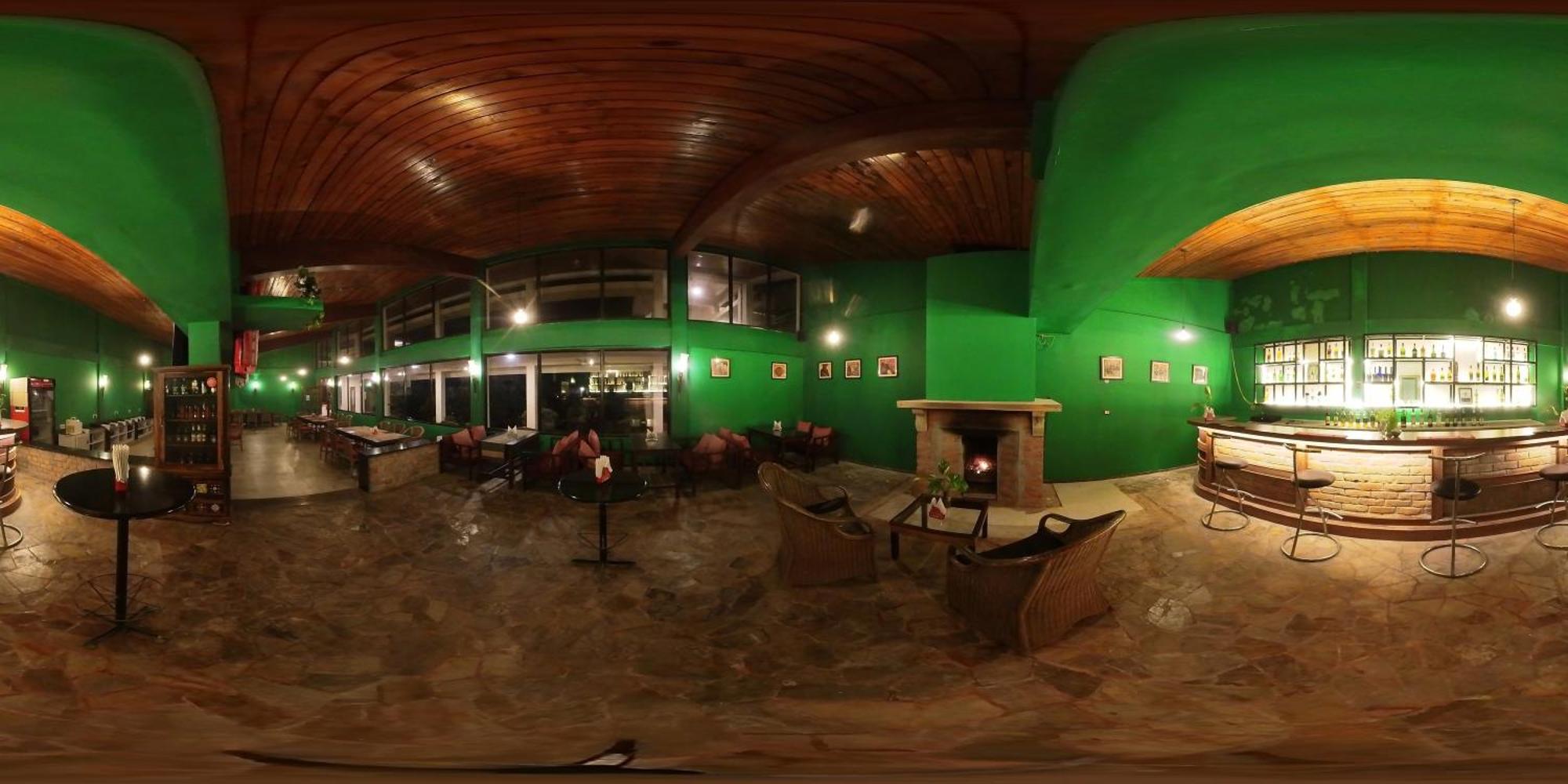 Landmark Woods Hotel Kāziranga Buitenkant foto